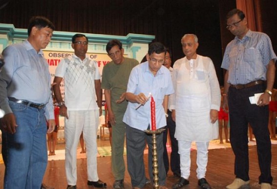 Minister Badal Chowdhury inaugurates the 1st International Yoga Day at Rabindra Bhawan